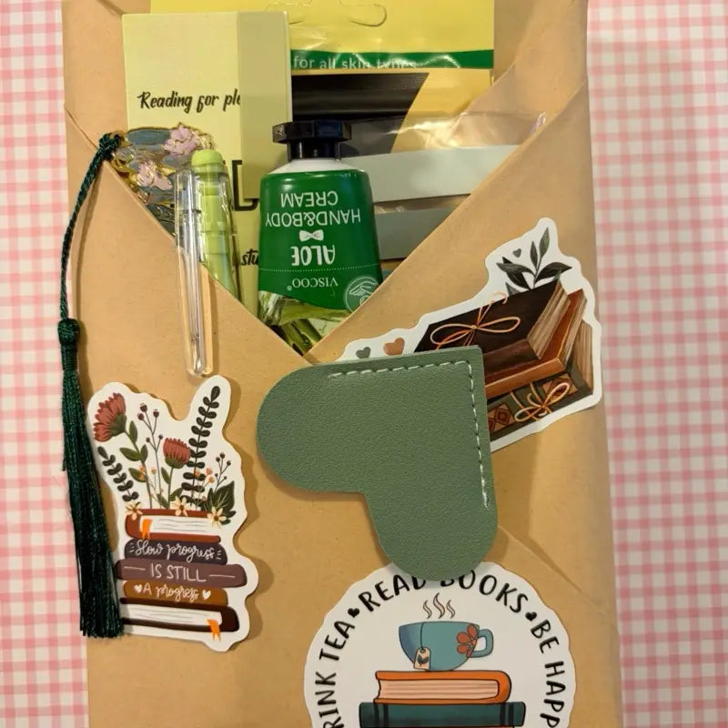Vital-Habitat™ Blind Date with a Book – Mystery Surprise Read with Handpicked Bookish Goodies & Cozy Extras
